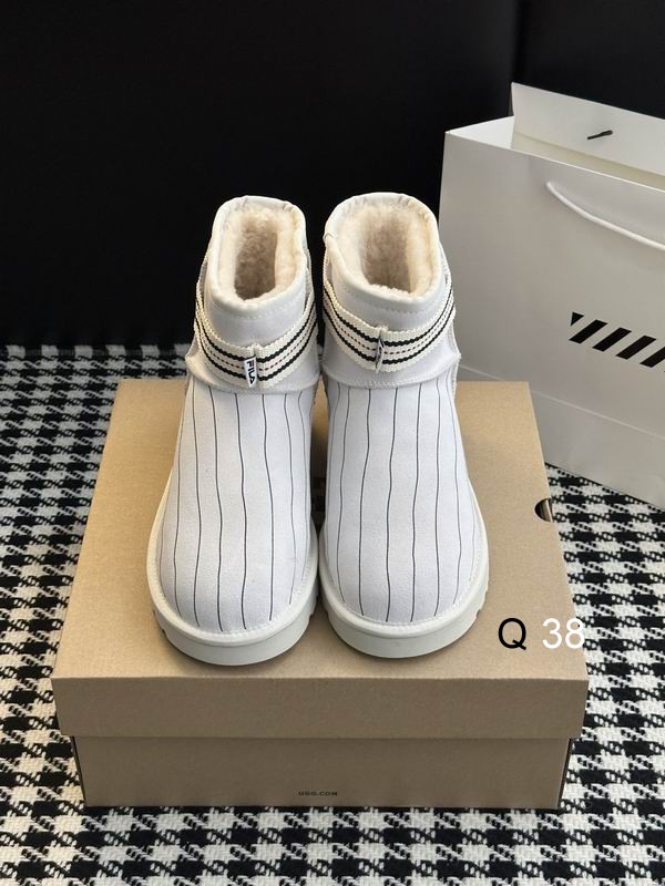 UGG sz35 40 LY1102 01 2720387 UGG sz35 40 LY1102 01 2720387