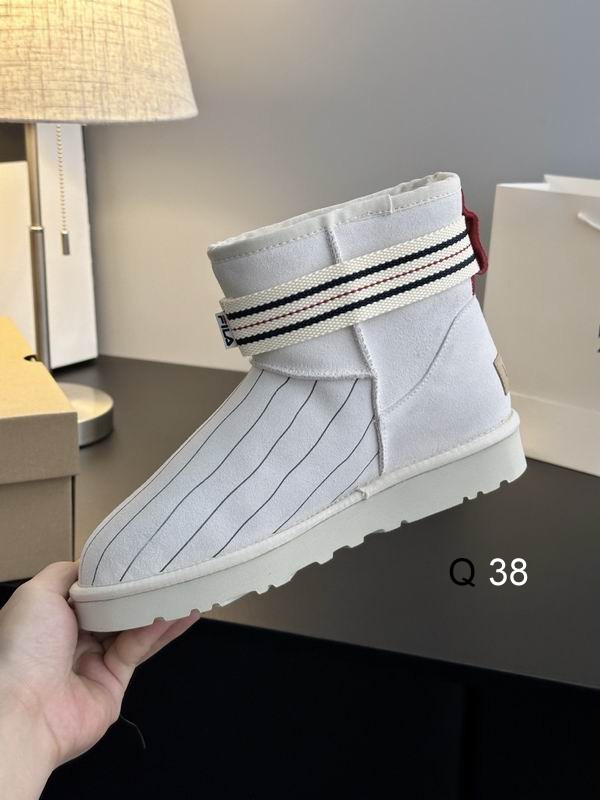 UGG sz35 40 LY1102 04 2720384 UGG sz35 40 LY1102 04 2720384