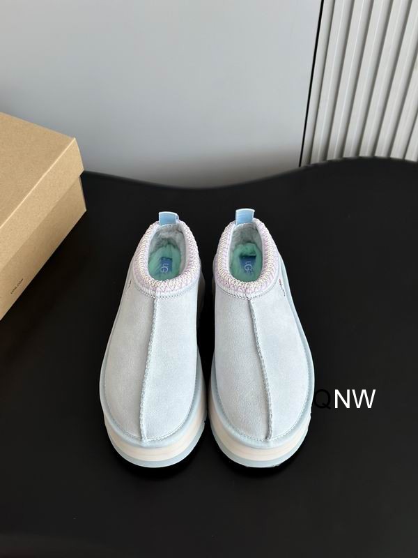 UGG sz35 40 N110 05 2720447 UGG sz35 40 N110 05 2720447