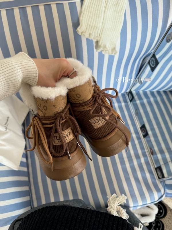 UGG sz35 40 N1106 19 2720452 UGG sz35 40 N1106 19 2720452