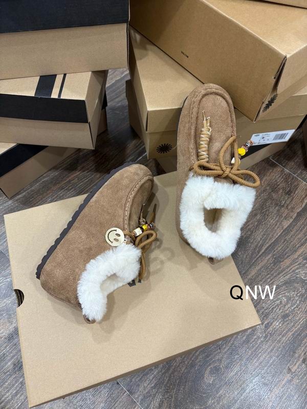 UGG sz35 40 N110911 2720470 UGG sz35 40 N110911 2720470
