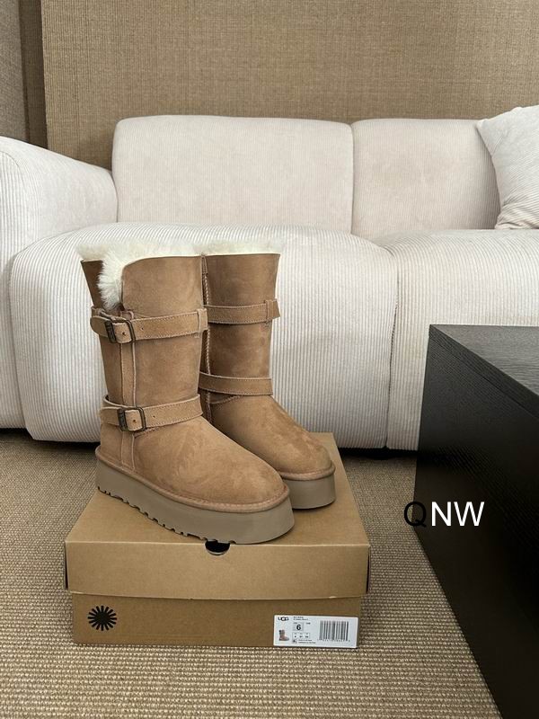 UGG sz35 40 N111301 2720509 UGG sz35 40 N111301 2720509