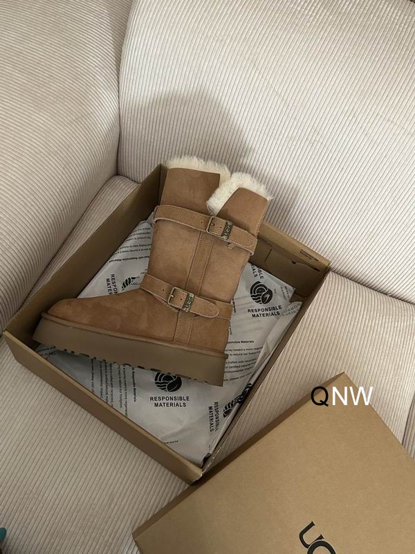 UGG sz35 40 N111303 2720507 UGG sz35 40 N111303 2720507