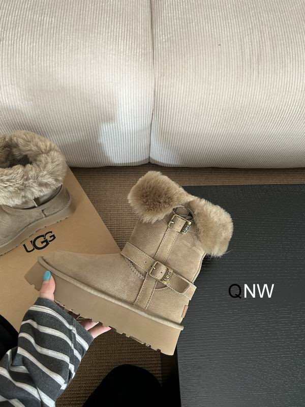 UGG sz35 40 N111312 2720498 UGG sz35 40 N111312 2720498