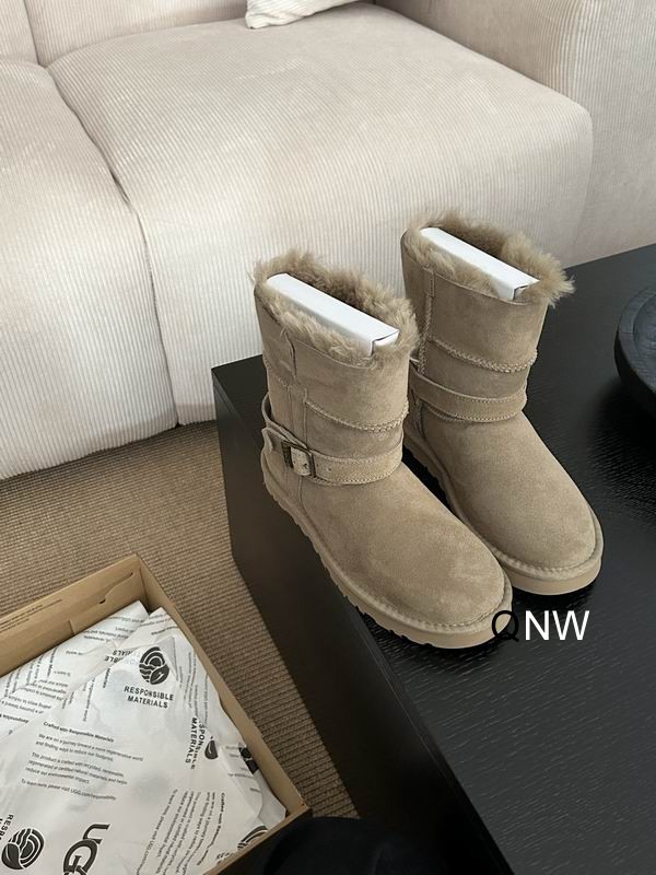 UGG sz35 40 N111410 2720517 UGG sz35 40 N111410 2720517