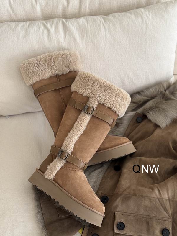 UGG sz35 40 N112302 2720555 UGG sz35 40 N112302 2720555