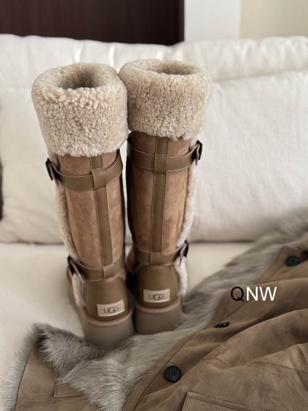 UGG sz35 40 N112304 2720553 UGG sz35 40 N112304 2720553