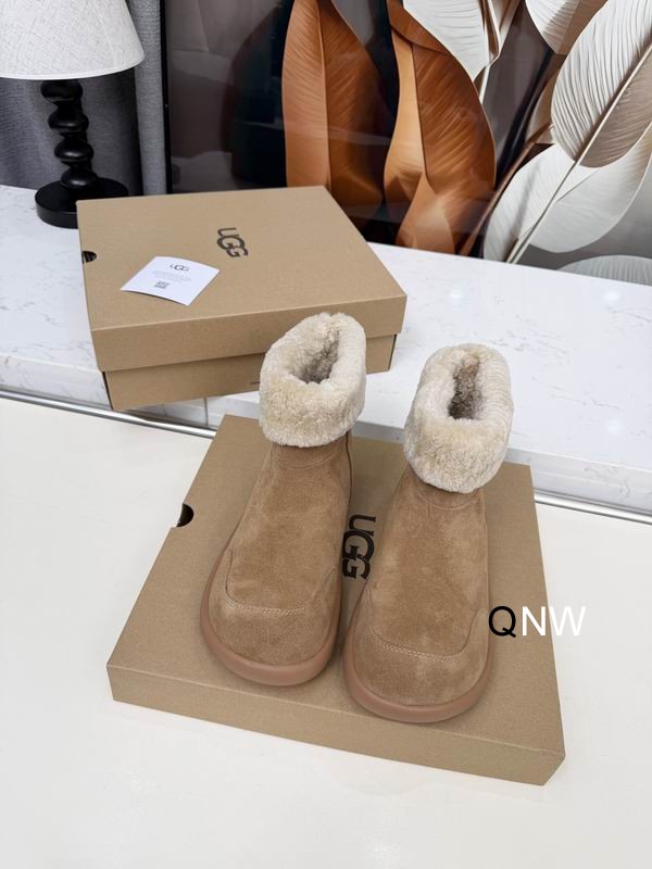 UGG sz35 40 N1127 01 2720574 UGG sz35 40 N1127 01 2720574
