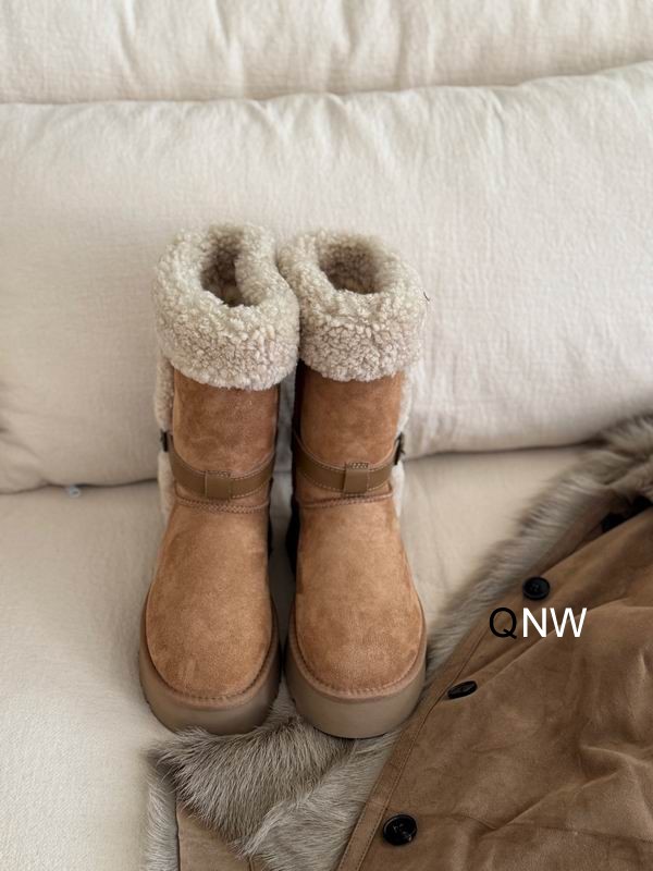 UGG sz35 40 N112801 2720579 UGG sz35 40 N112801 2720579