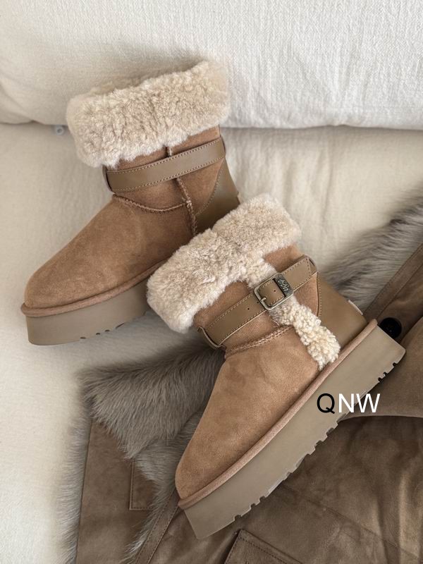 UGG sz35 40 N112805 2720575 UGG sz35 40 N112805 2720575