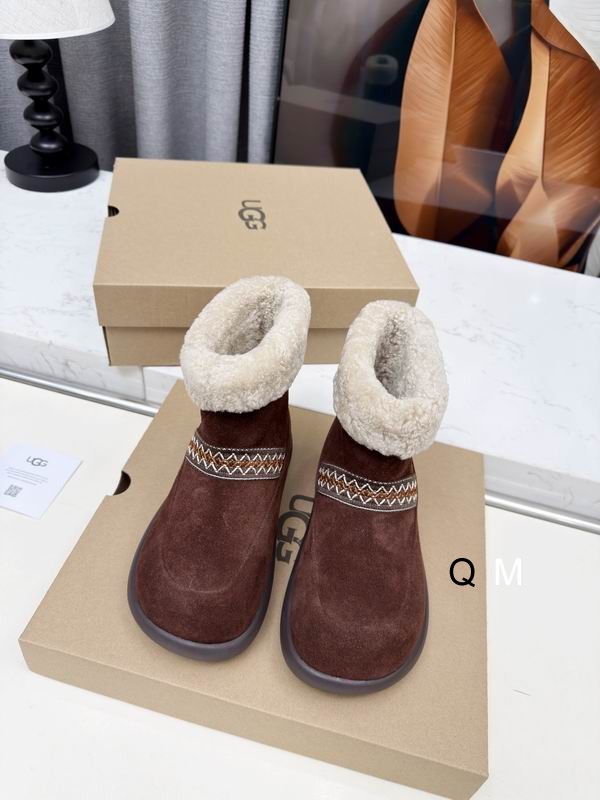 UGG sz35 40 QM1106 10 2715268 UGG sz35 40 QM1106 10 2715268