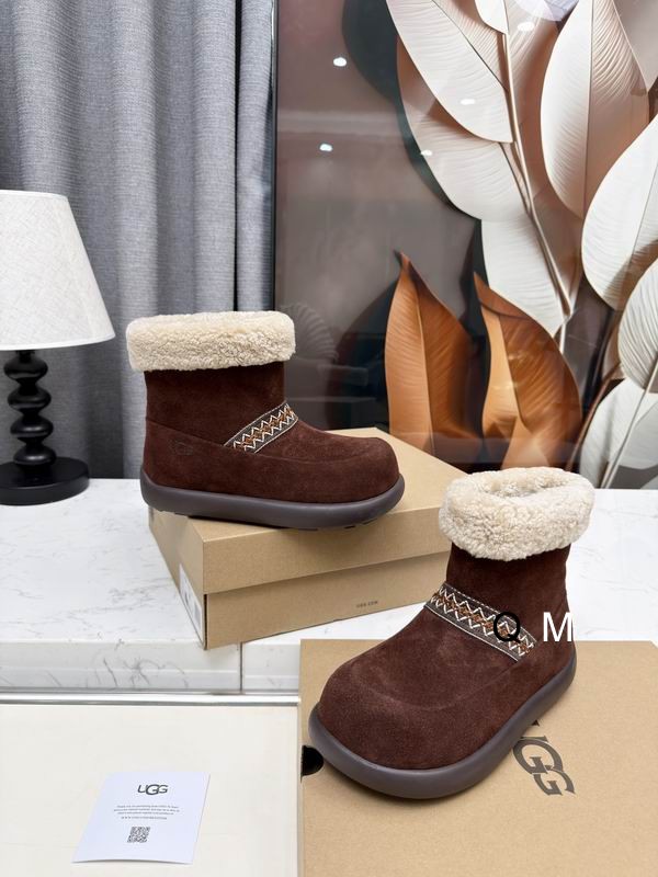 UGG sz35 40 QM1106 12 2715266 UGG sz35 40 QM1106 12 2715266