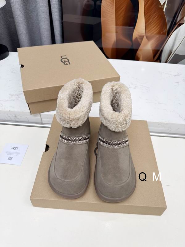 UGG sz35 40 QM1106 14 2715264 UGG sz35 40 QM1106 14 2715264