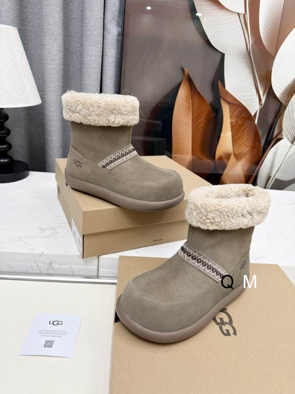 UGG sz35 40 QM1106 15 2715263 UGG sz35 40 QM1106 15 2715263