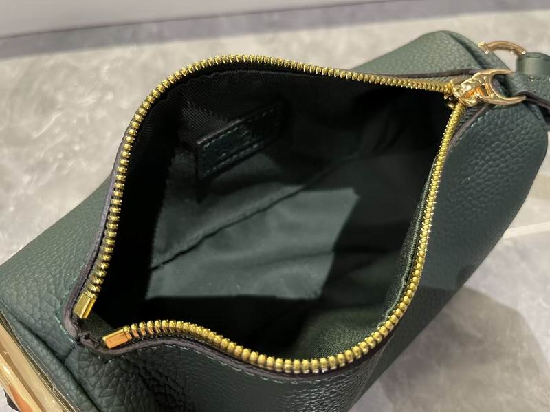 860784 19x9.5x9cm DF (18) 1988823 860784 19x9.5x9cm DF (18) 1988823