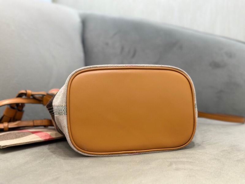 9361 24.5x17cm HQ (7) 1990987 9361 24.5x17cm HQ (7) 1990987