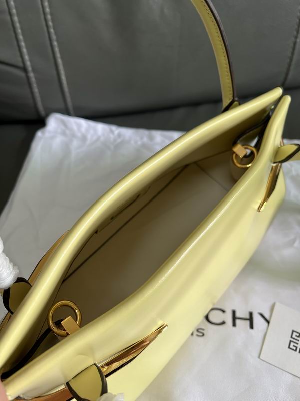 BB515JB2CN 28x12.5x17cm YT (7) 1994049 BB515JB2CN 28x12.5x17cm YT (7) 1994049