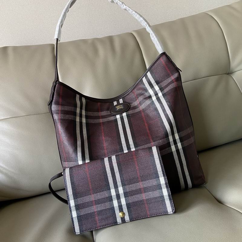 Burberry 35.5x15x38cm HQ (1) 1990131 Burberry 35.5x15x38cm HQ (1) 1990131