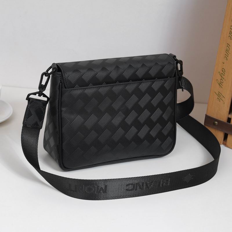 M5081 3 23.5x18.5x8.5cm WP (3) 1994332 M5081 3 23.5x18.5x8.5cm WP (3) 1994332