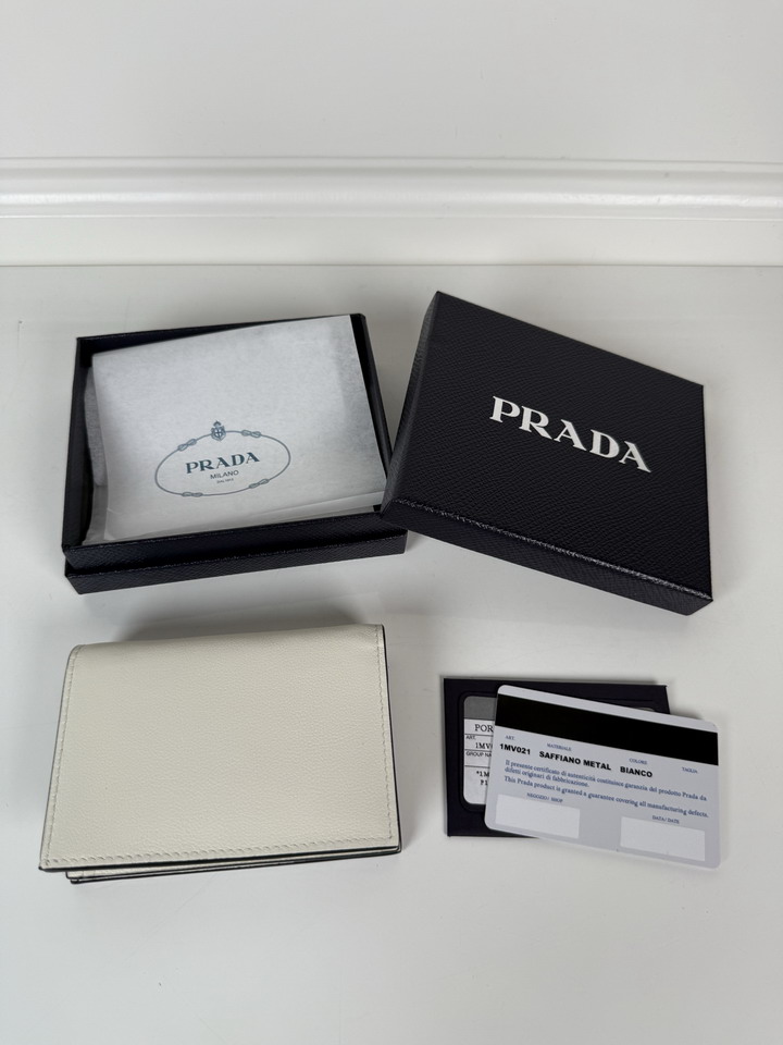 Prada 1MV021 11 2x8 5cm AP2 1992624 Prada 1MV021 11 2x8 5cm AP2 1992624