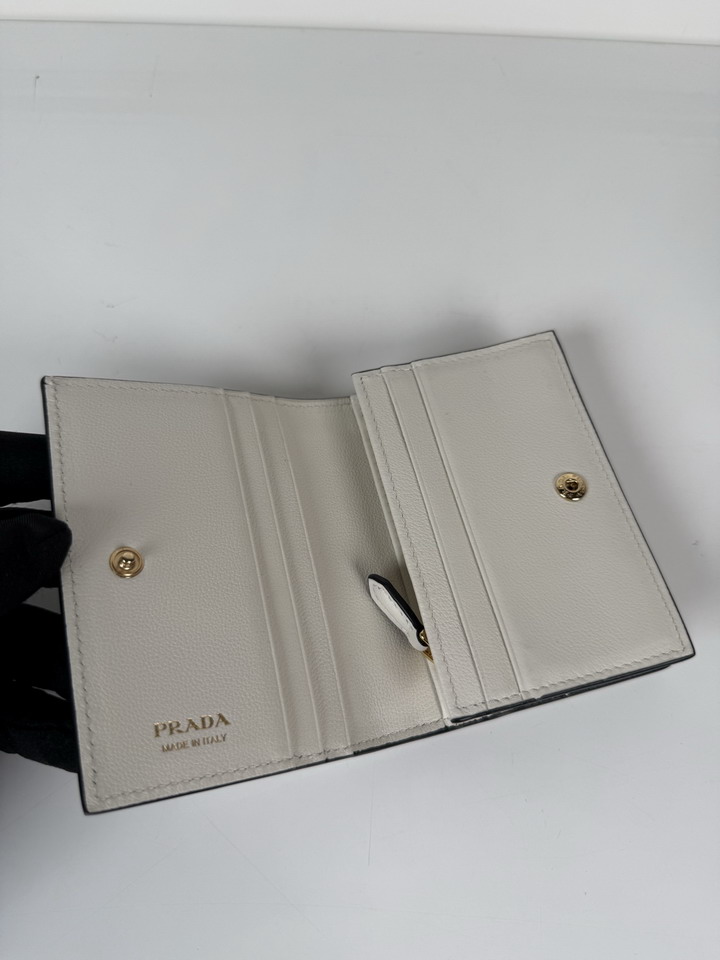 Prada 1MV021 11 2x8 5cm AP6 1992620 Prada 1MV021 11 2x8 5cm AP6 1992620