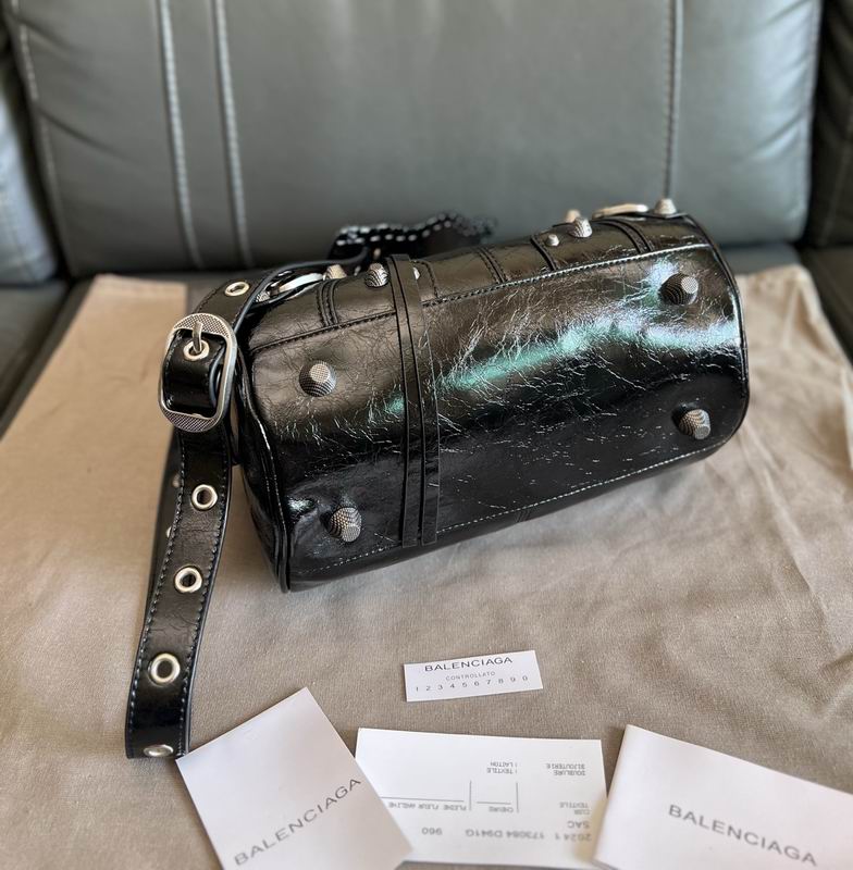 71766 24x15x11cm YT (6) 1994476 71766 24x15x11cm YT (6) 1994476