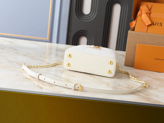 Cap M14389 27x18x9cm ss14 2008578 Cap M14389 27x18x9cm ss14 2008578