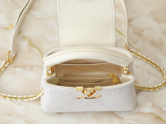 Cap M14389 27x18x9cm ss19 2008573 Cap M14389 27x18x9cm ss19 2008573