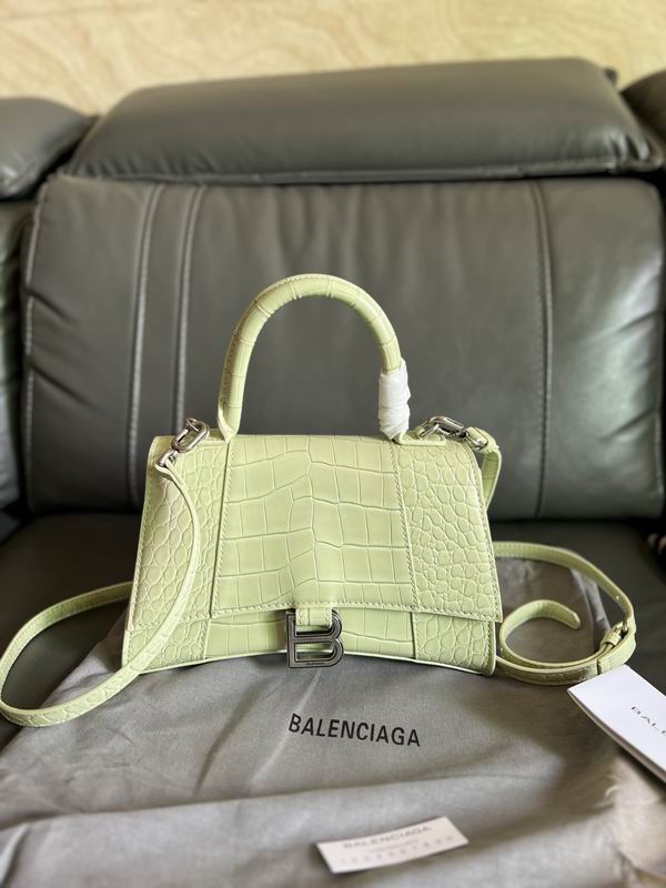 Hourglass M14x10x23cm S13x8x19cm YT (1) 1994626 Hourglass M14x10x23cm S13x8x19cm YT (1) 1994626