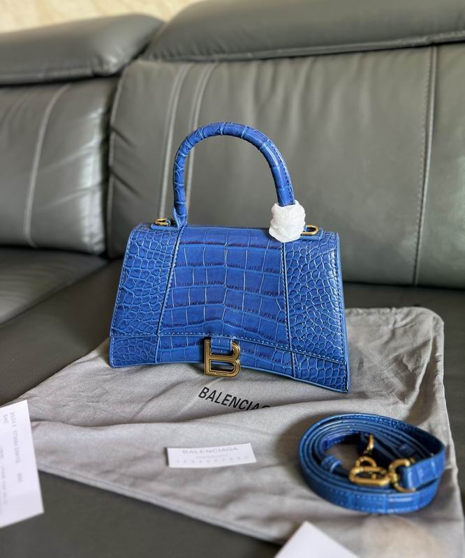 Hourglass M14x10x23cm S13x8x19cm YT (1) 1994644 Hourglass M14x10x23cm S13x8x19cm YT (1) 1994644