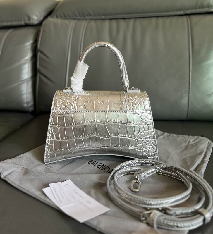 Hourglass M14x10x23cm S13x8x19cm YT (20) 1994561 Hourglass M14x10x23cm S13x8x19cm YT (20) 1994561