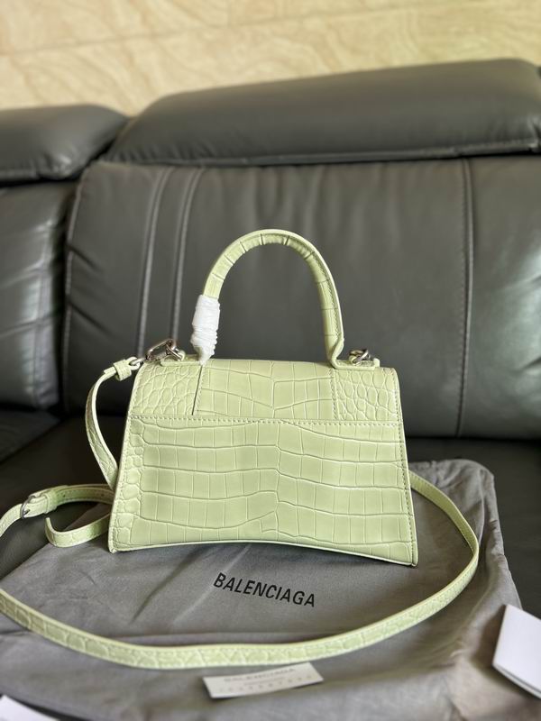 Hourglass M14x10x23cm S13x8x19cm YT (2) 1994625 Hourglass M14x10x23cm S13x8x19cm YT (2) 1994625