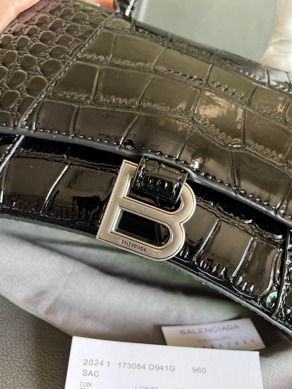 Hourglass M14x10x23cm S13x8x19cm YT (3) 1994587 Hourglass M14x10x23cm S13x8x19cm YT (3) 1994587