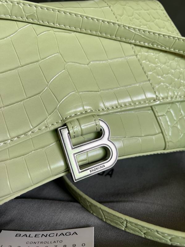 Hourglass M14x10x23cm S13x8x19cm YT (3) 1994624 Hourglass M14x10x23cm S13x8x19cm YT (3) 1994624