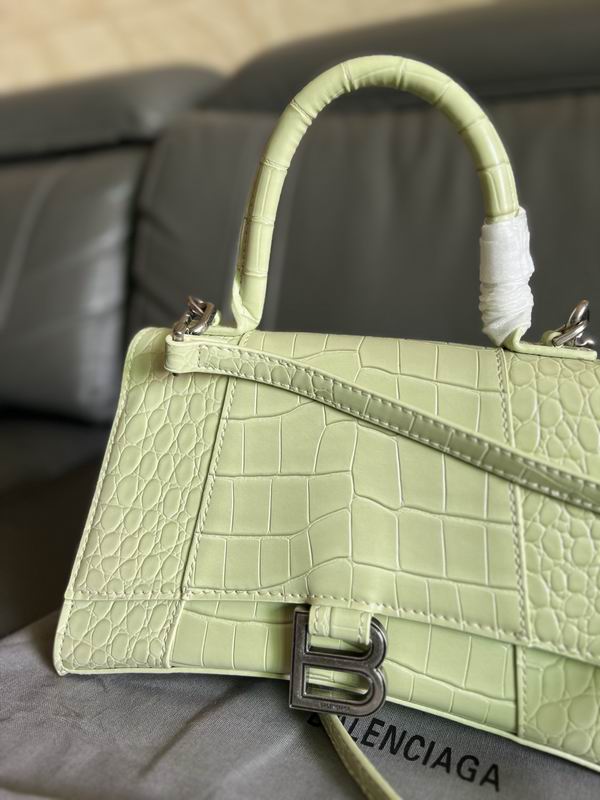 Hourglass M14x10x23cm S13x8x19cm YT (4) 1994623 Hourglass M14x10x23cm S13x8x19cm YT (4) 1994623