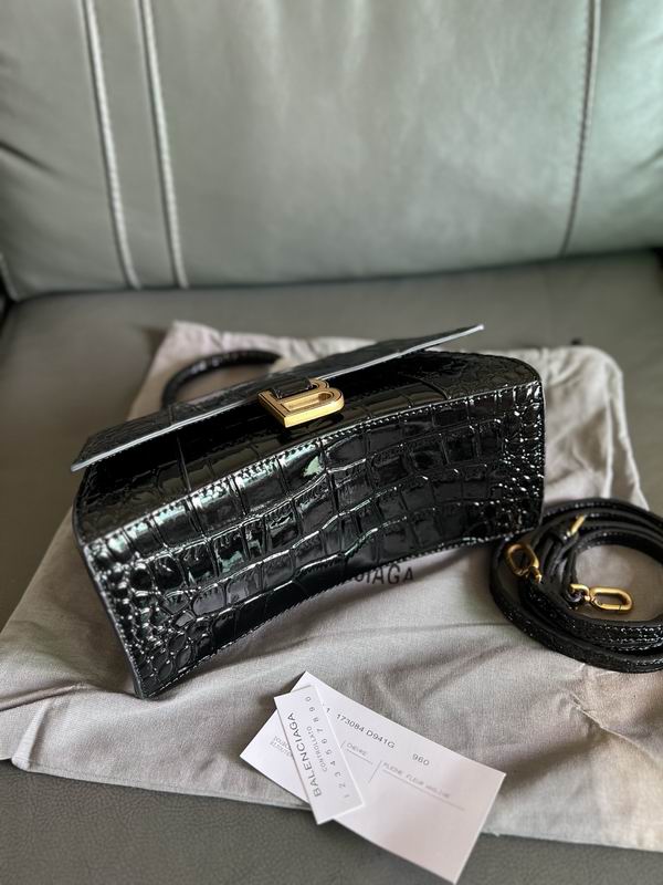 Hourglass M14x10x23cm S13x8x19cm YT (5) 1994603 Hourglass M14x10x23cm S13x8x19cm YT (5) 1994603