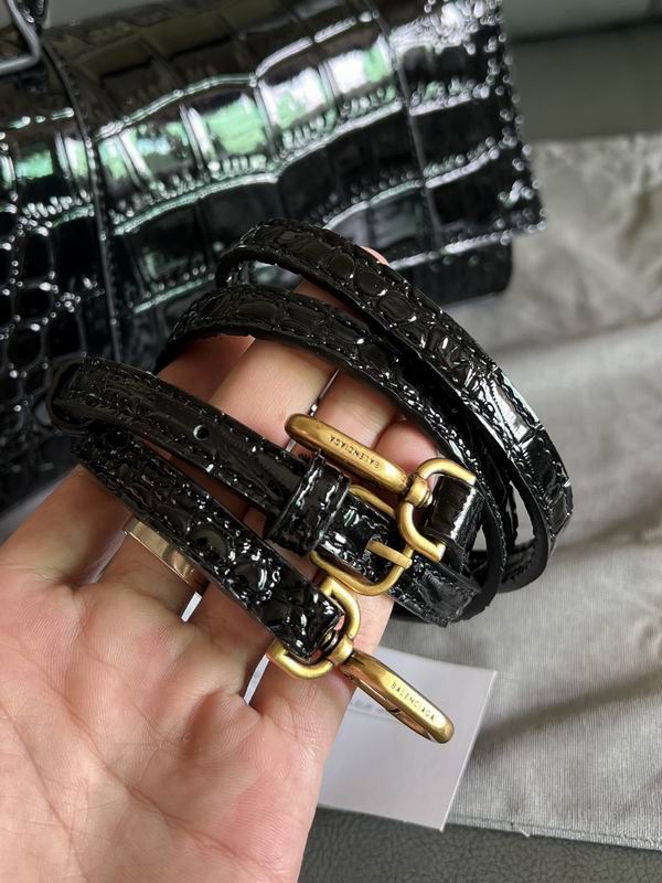 Hourglass M14x10x23cm S13x8x19cm YT (7) 1994601 Hourglass M14x10x23cm S13x8x19cm YT (7) 1994601