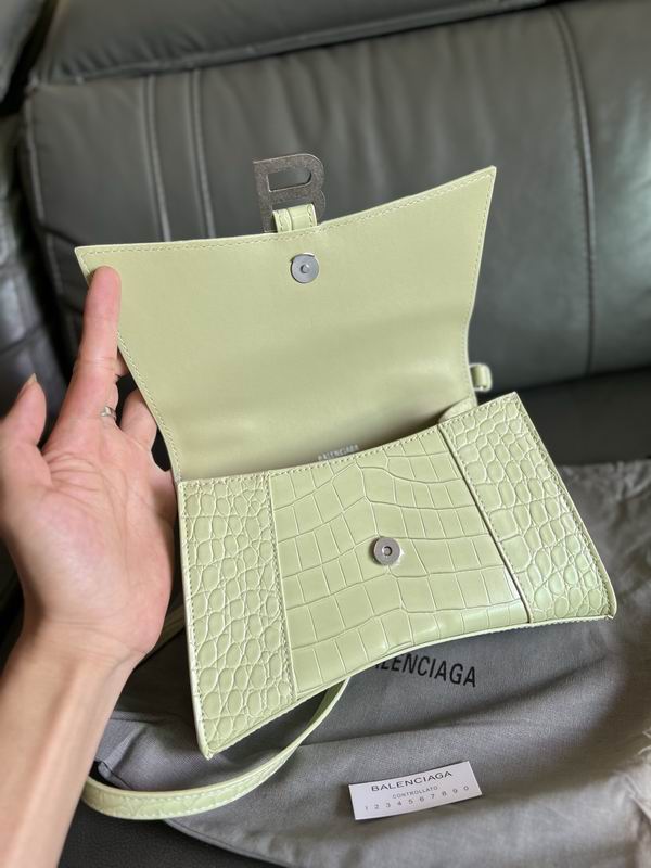 Hourglass M14x10x23cm S13x8x19cm YT (8) 1994619 Hourglass M14x10x23cm S13x8x19cm YT (8) 1994619