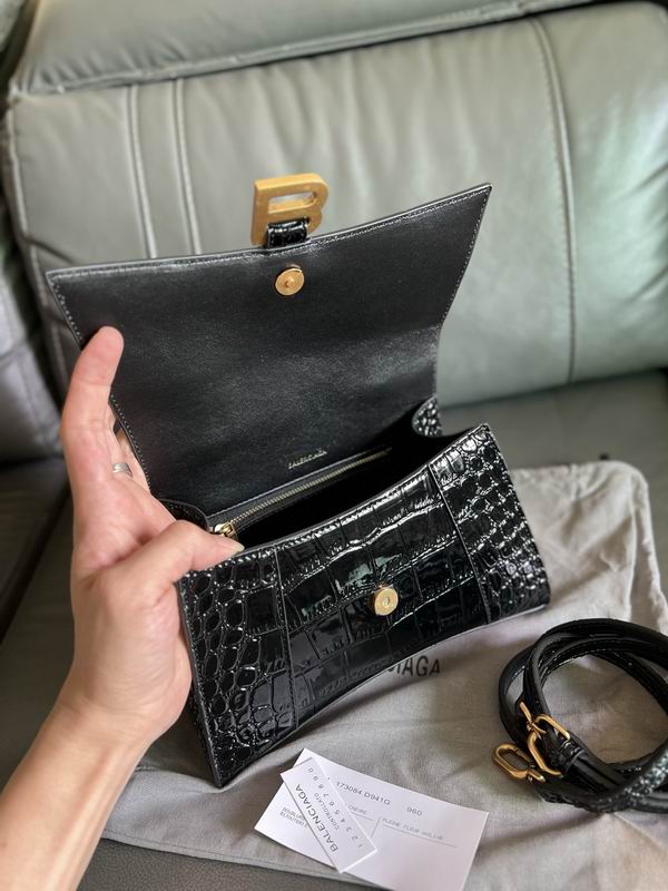 Hourglass M14x10x23cm S13x8x19cm YT (9) 1994599 Hourglass M14x10x23cm S13x8x19cm YT (9) 1994599