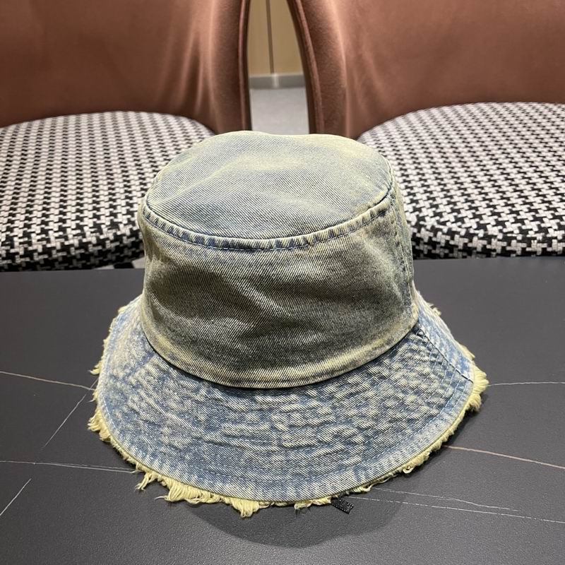 LV hat (223) 3560371 LV hat (223) 3560371
