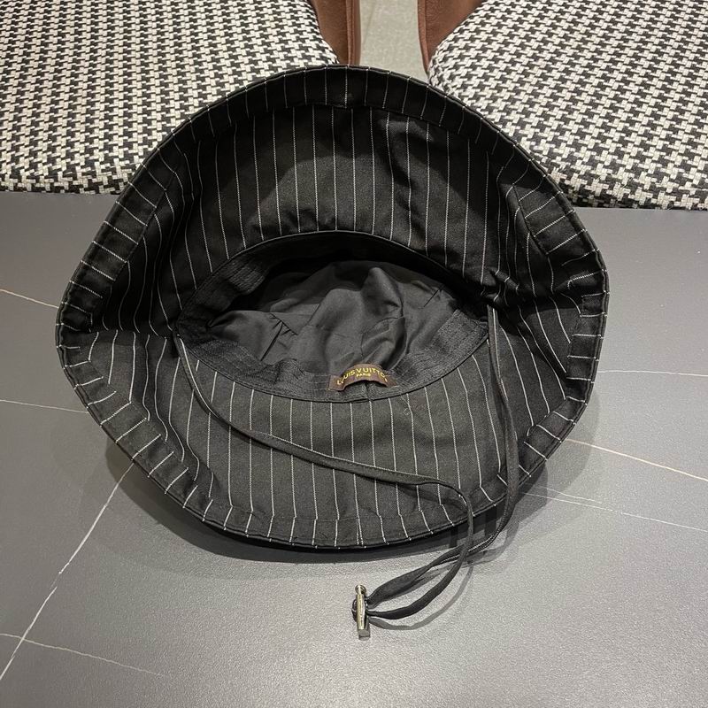 LV hat (605) 3577908 LV hat (605) 3577908