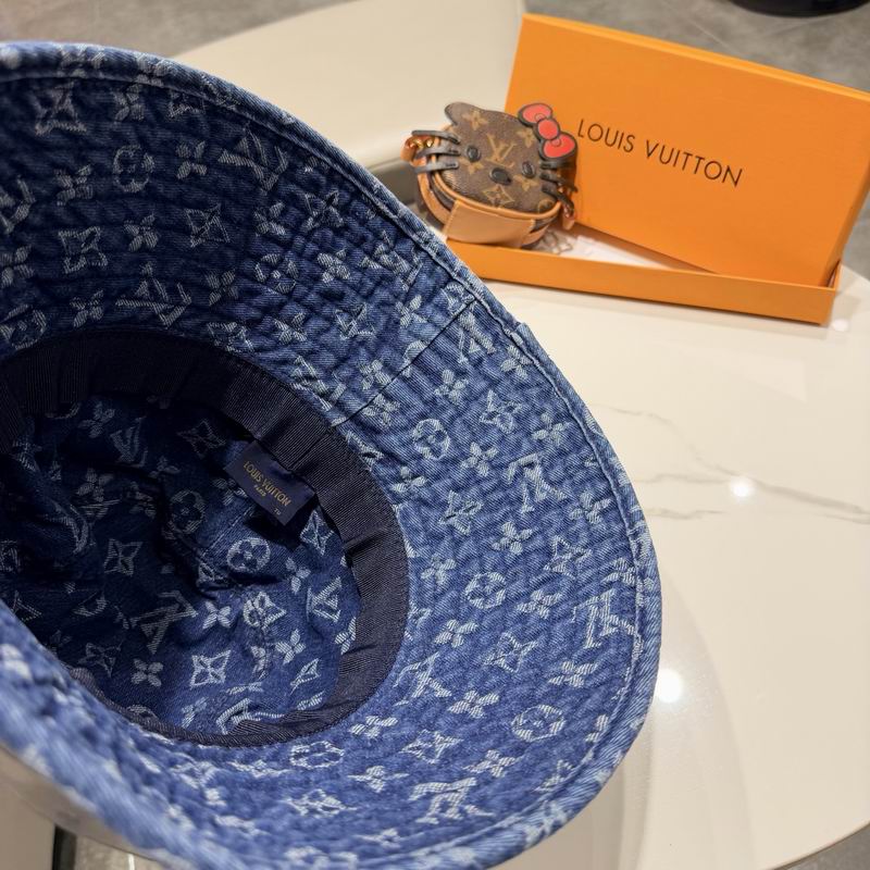 LV hat (80) 3577893 LV hat (80) 3577893