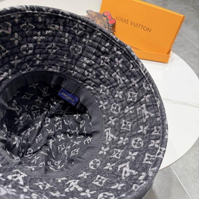 LV hat (88) 3577898 LV hat (88) 3577898