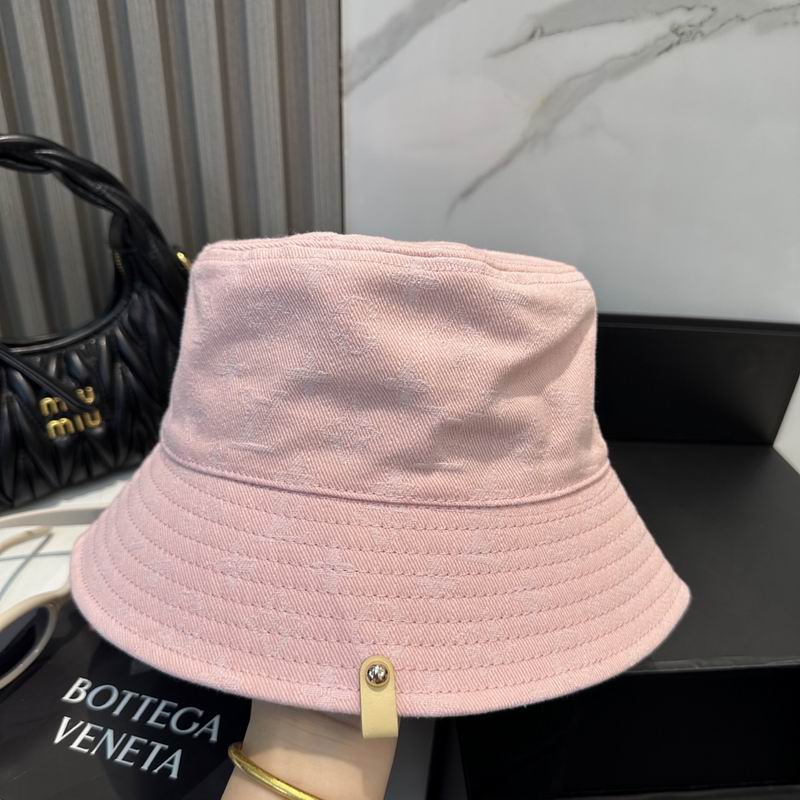 LV hat dx (617) 3565988 LV hat dx (617) 3565988