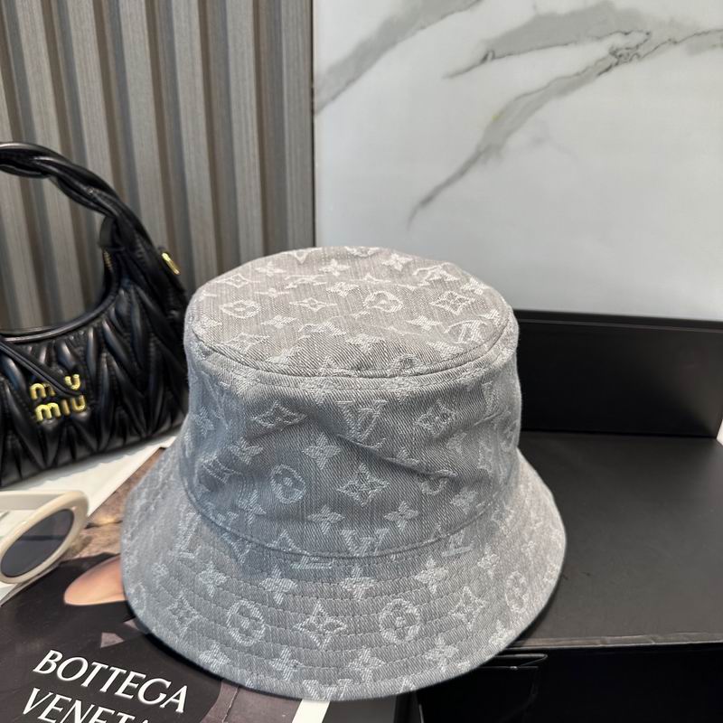LV hat dx (625) 3565995 LV hat dx (625) 3565995