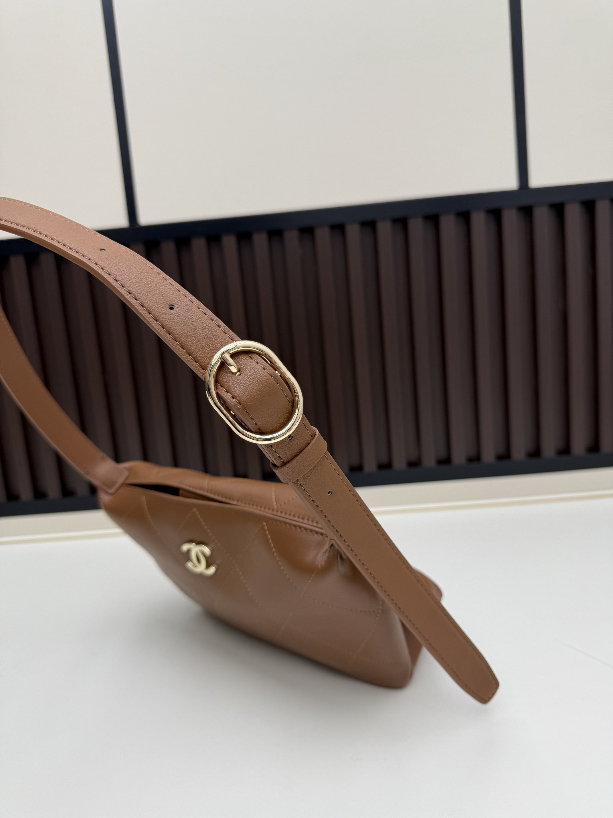 Chanel 07083 23x15x8cm jj12 2015104 Chanel 07083 23x15x8cm jj12 2015104