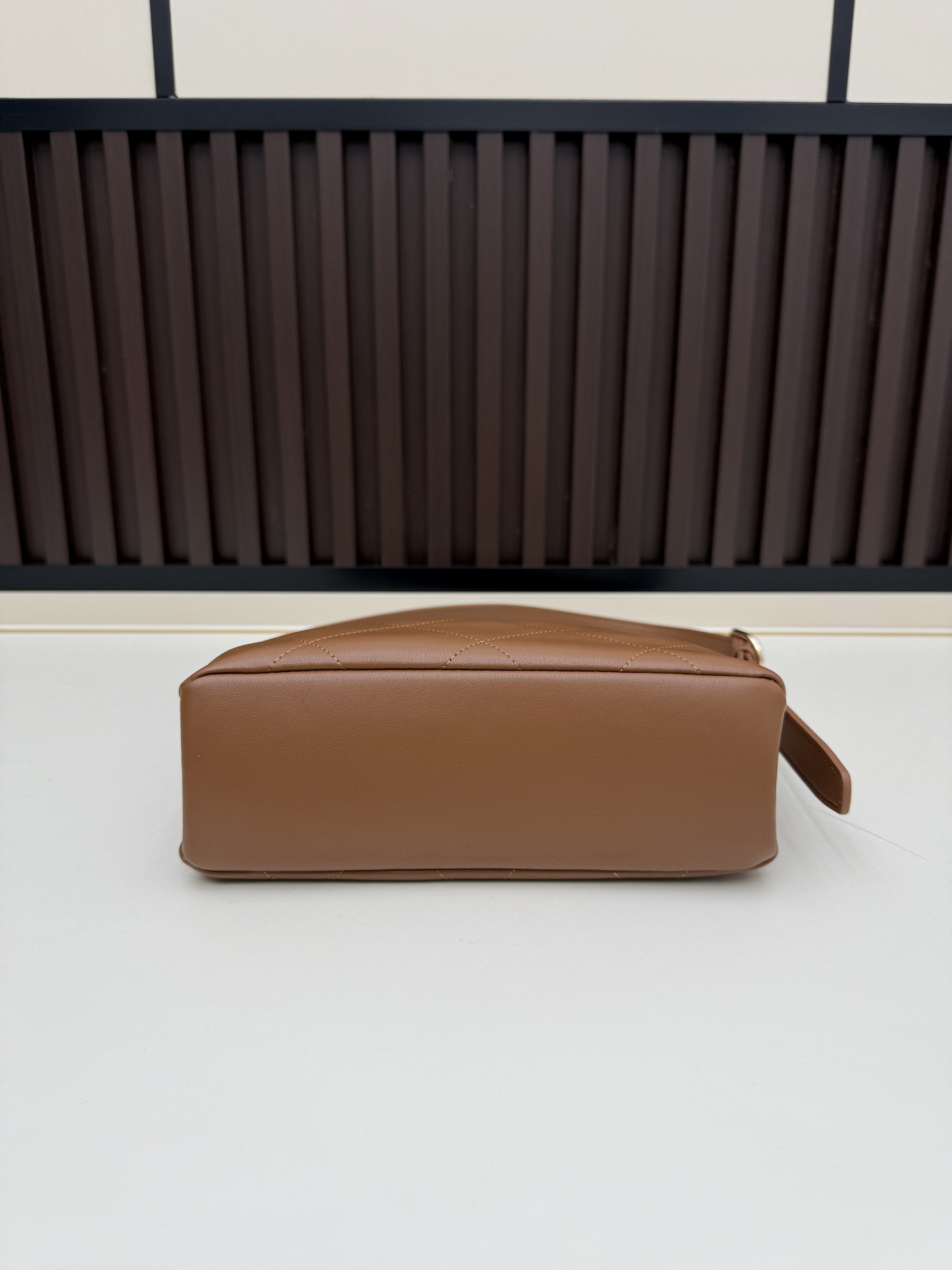 Chanel 07083 23x15x8cm jj15 2015101 Chanel 07083 23x15x8cm jj15 2015101