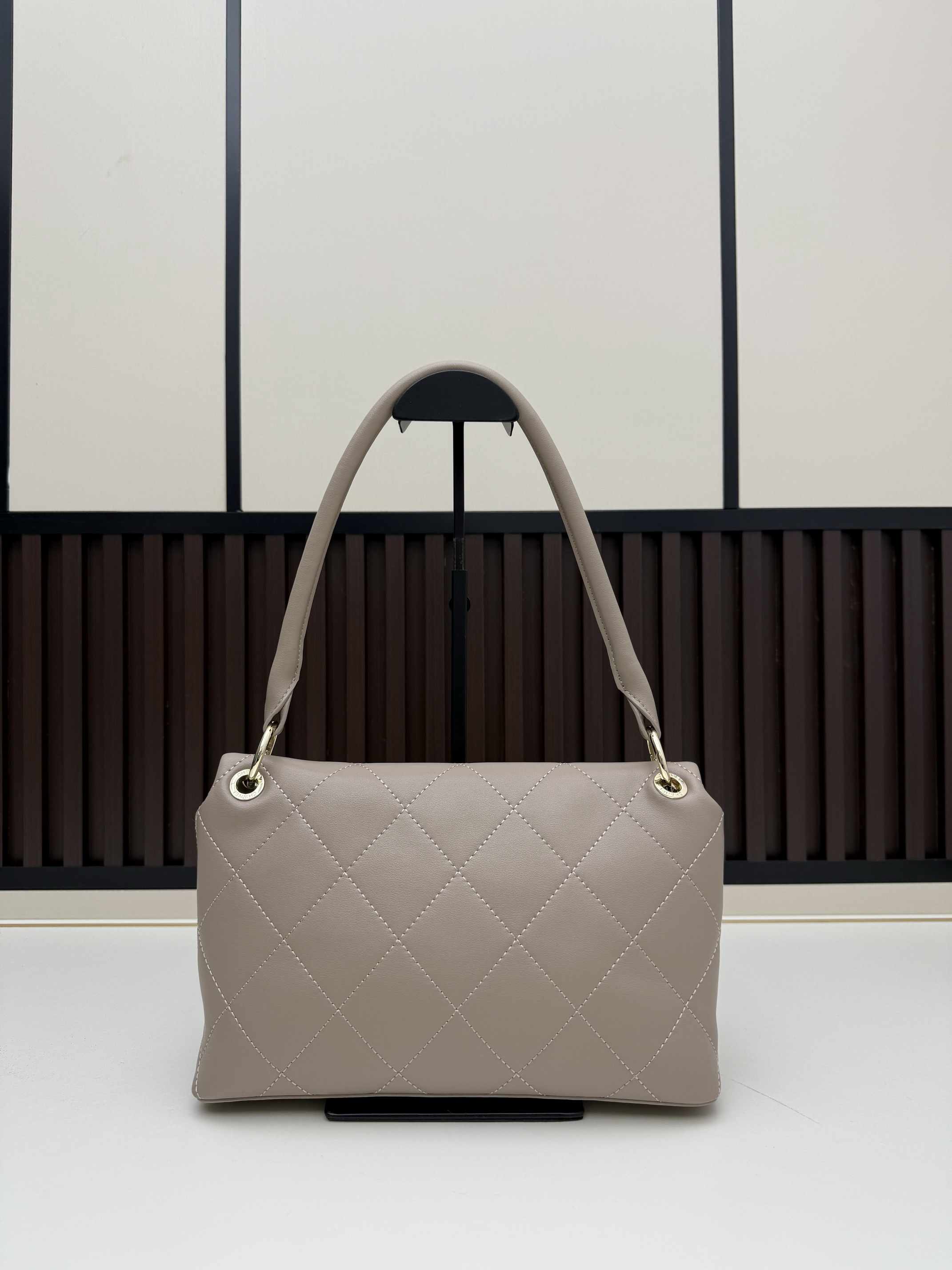 Chanel 09171 28x17x8cm jj32 2015170 Chanel 09171 28x17x8cm jj32 2015170
