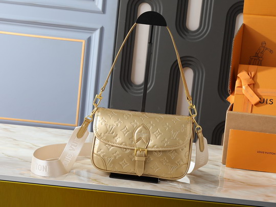 Diane M46583 25x9x15cm ss11 2014017 Diane M46583 25x9x15cm ss11 2014017