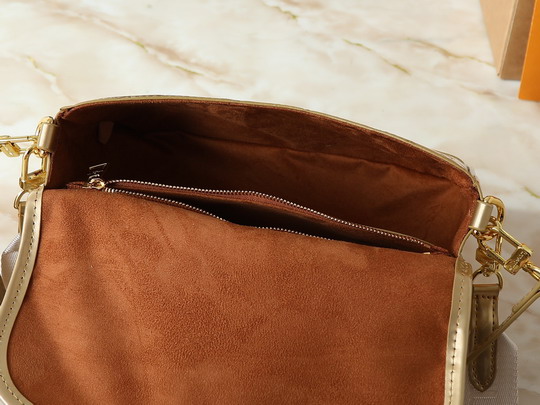 Diane M46583 25x9x15cm ss19 2014009 Diane M46583 25x9x15cm ss19 2014009